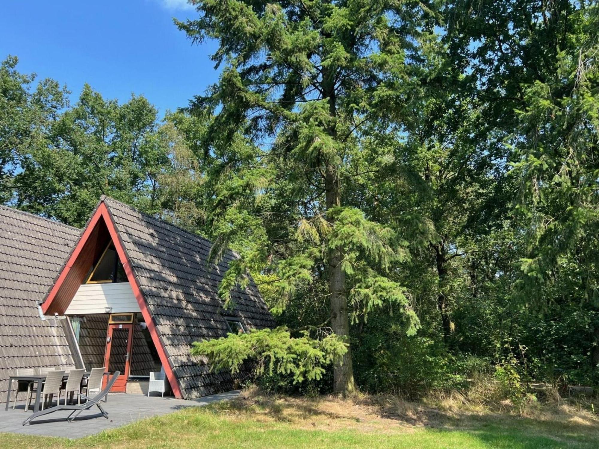 Lovely Holiday Home In Limburg Amid Lush Forest Stramproy Eksteriør bilde